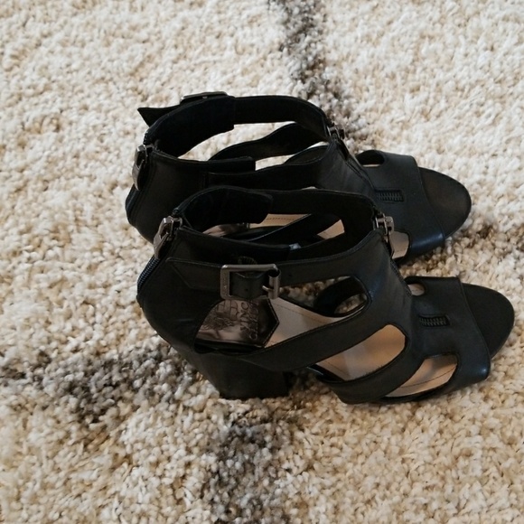 Sandal - Picture 3 of 4